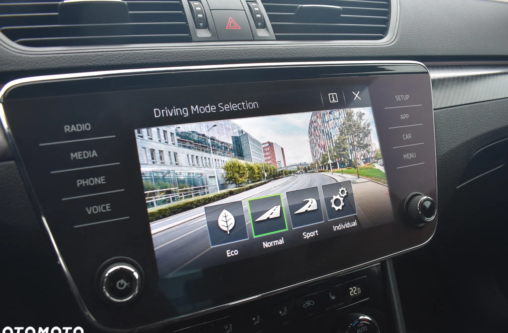 Skoda Superb cena 82300 przebieg: 218319, rok produkcji 2020 z Wąchock małe 781